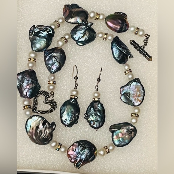 Genuine Dancing Black Keshi Pearls - Peacock Blue High Luster Strand Necklace - Picture 2 of 6